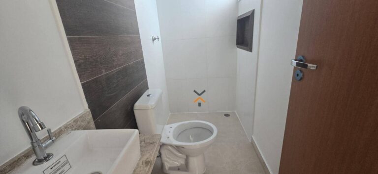 8e10d8862eefcf4ee0012df2d03a1c44-1