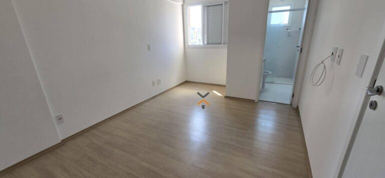 8e94239000dfb077cf5d4b01ab099e94-1