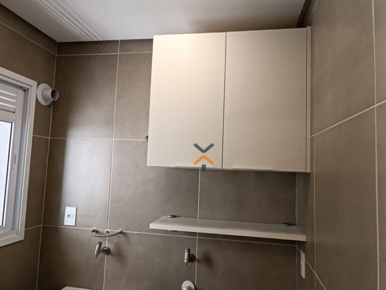 8f505336ac8ba4068fe7e6fa7aa51b54-1