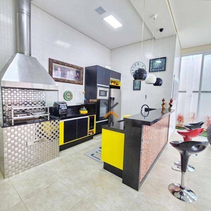 925843134a7608c0f123f85c3c8d3311-1