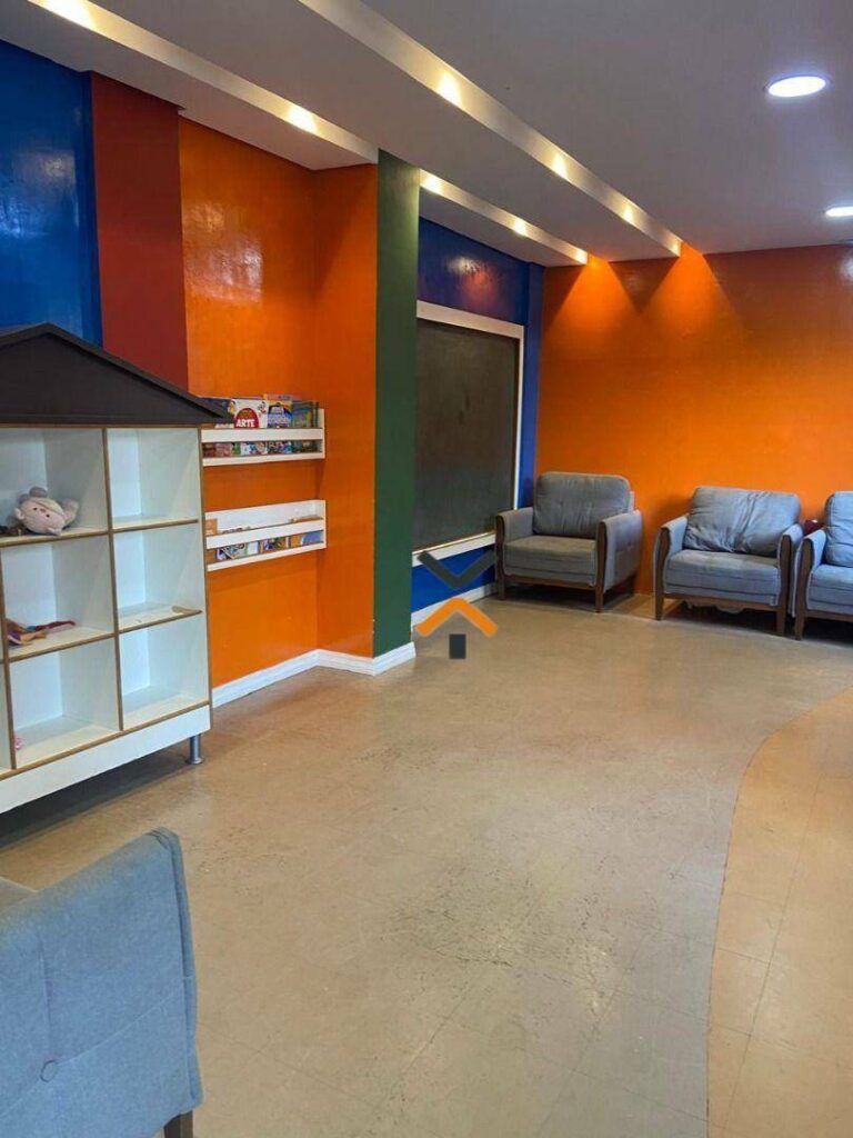 926a30a25cae3bb703b35952cb01d568-1