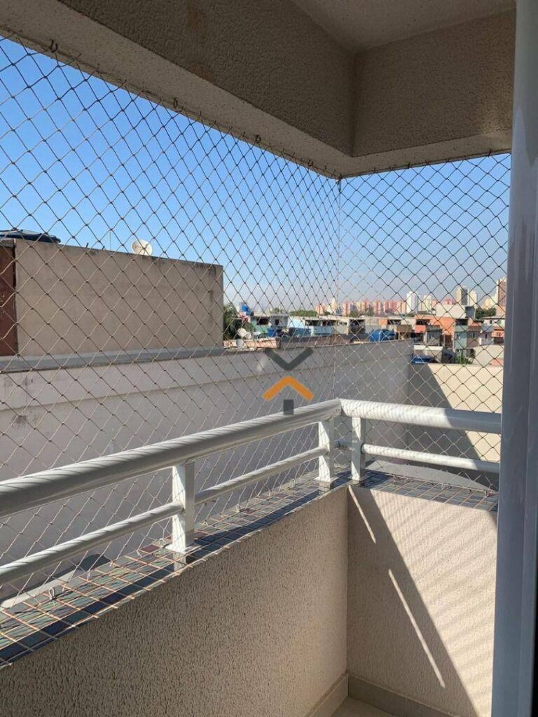 9399a36b24fa3aebfce9c567d7a57d19-1