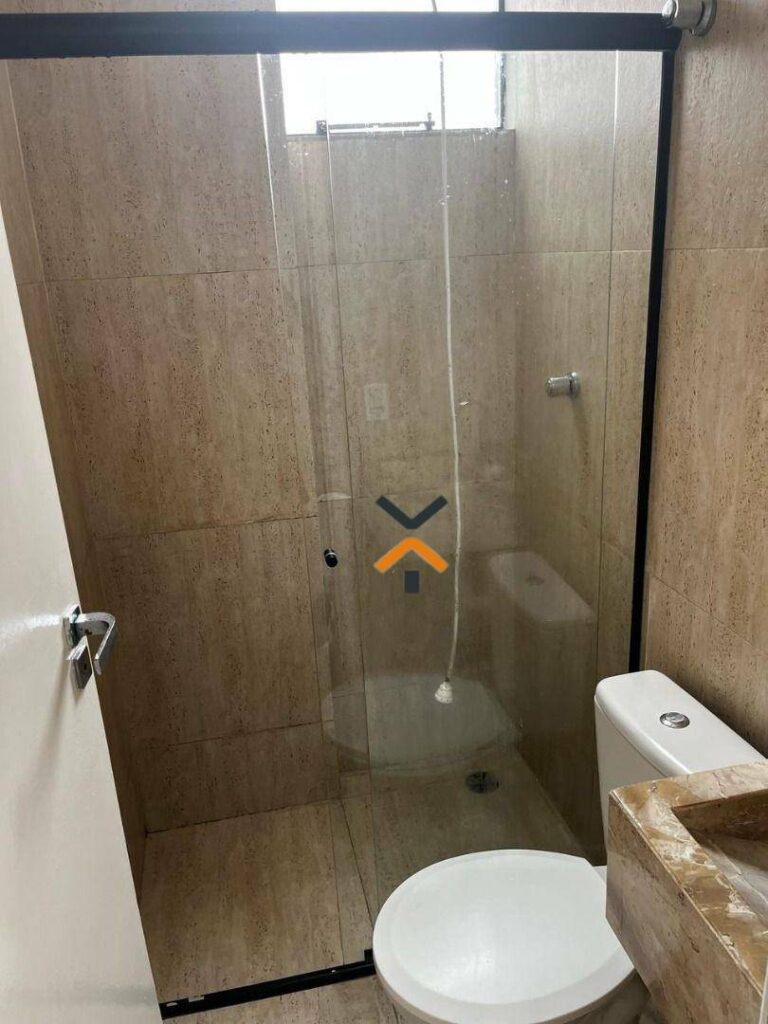 93a1ab957fc9c4a88ed30a06c5fc0e73-1