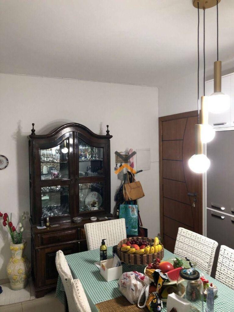 95060d2571e5d5b141ab3b3727c26d3c-1