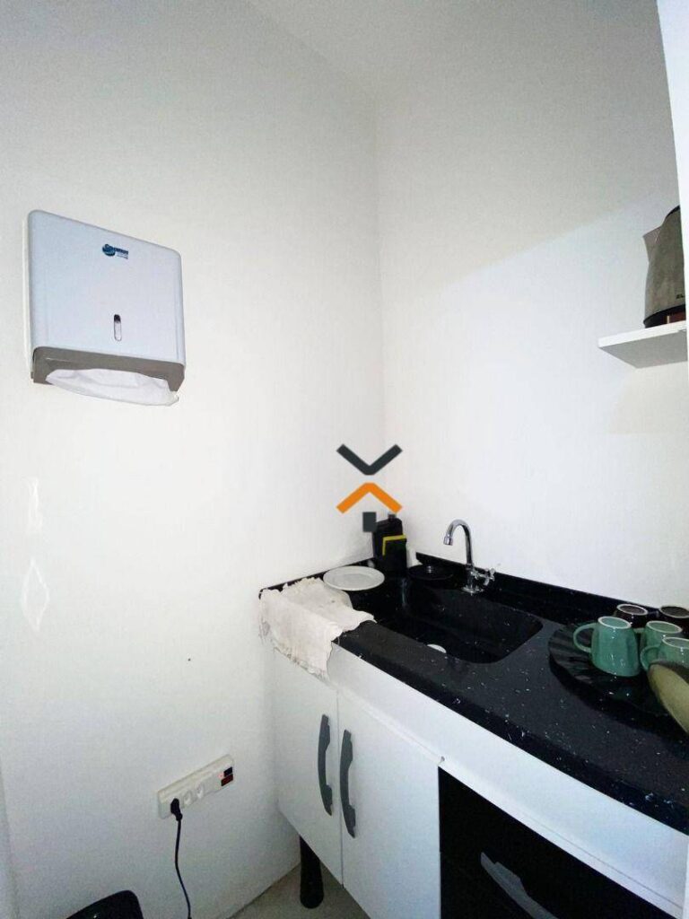 9753991851295c03f9742d60a1d7a72a-1