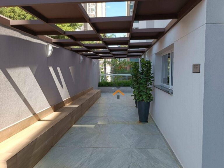 9c6223348a058fac986d66e94ab85d61-1