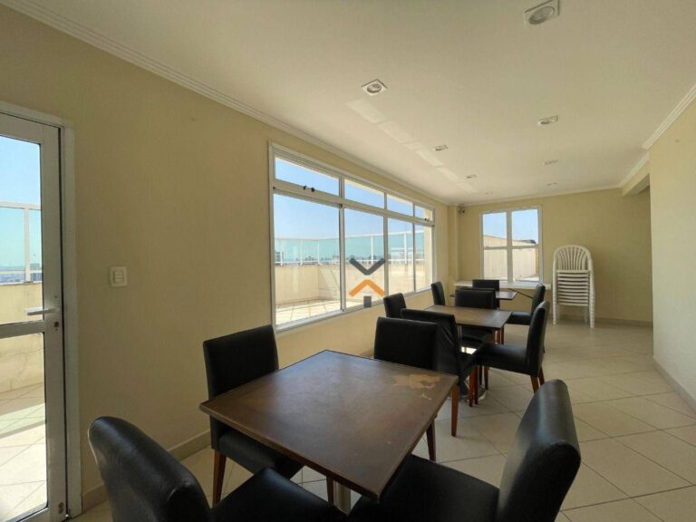 AT3jcyAftJeQBtccbiycNGvFdOinyezF-1