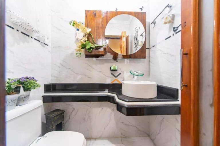 JLYeCgYgVmnCJNgp5tlUZFEDBvuC8RQm-1