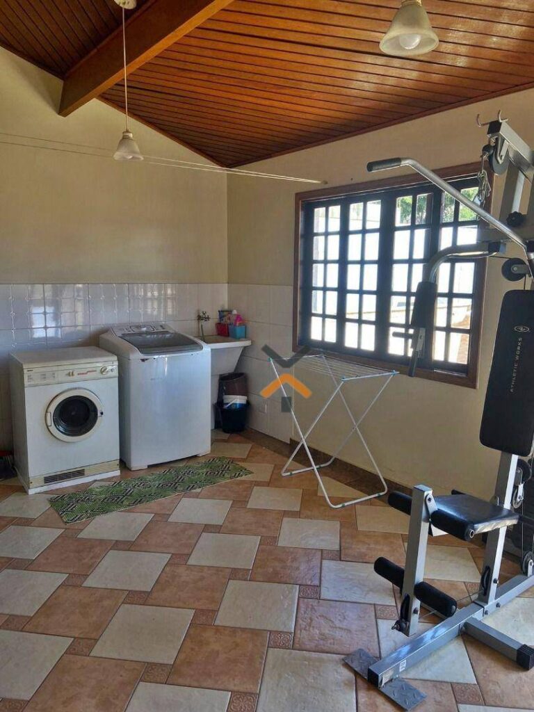 Jk1rz854kCcNZhWATFxj98UhBXbPpznU-1