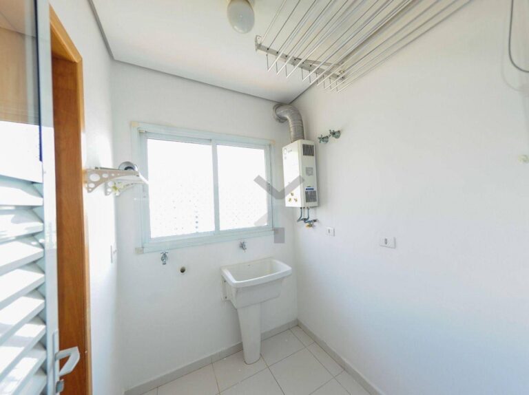 MzsxjFLBTx2K243XCyMRgqAmWyUzlLF6-1