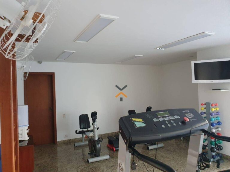 WBvVH656crGXngnPJk59oMt8jrKE9vwJ-1