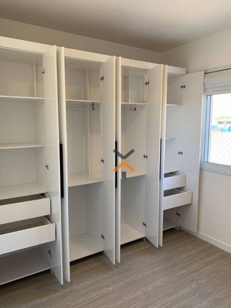 a3f6c7ff8304d4a5d48a84584ae262f8-1