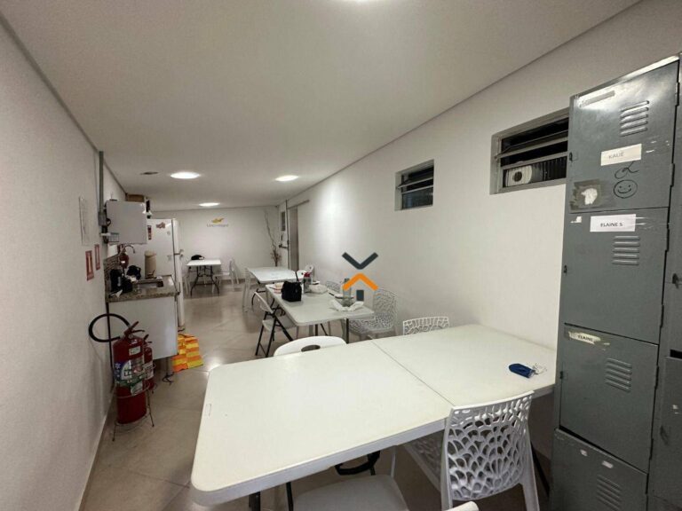 a8a31a44263417897223869b0ac5934a-1