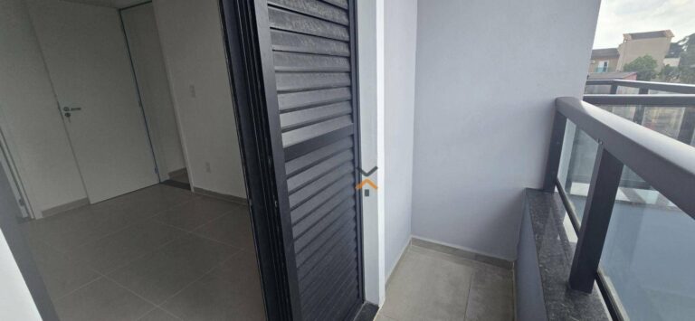 ab01dc7a7d2af2f50ee8d0955d655d53-1