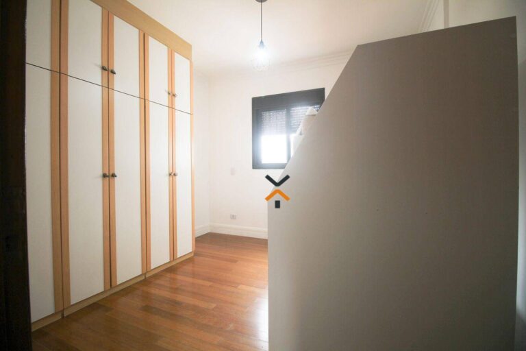 abc7ffd1768b88fb9b7a0361c5304a11-1