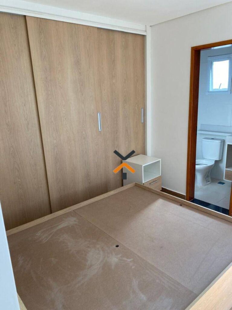 ad92108c91685c502eb4d6a79084163e-1