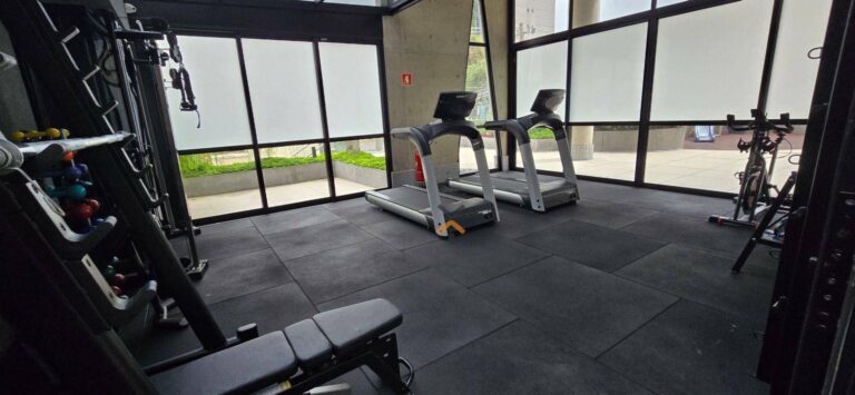 ae8b77195d26ed31cb02a61a6ae87f9b