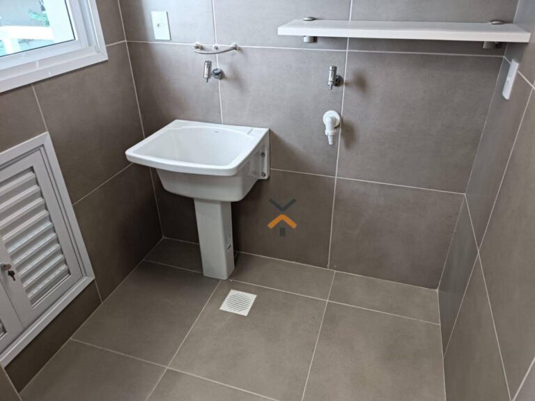 af0513287081cee8729c2d4a1f2ace9f-1