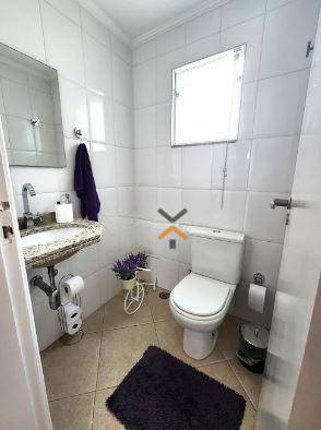 b7d11d3256dcffcf54e7a5f20124bdbd-1