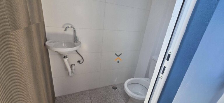 bcfe8e2ff0247d055566ad352591f9ce-1