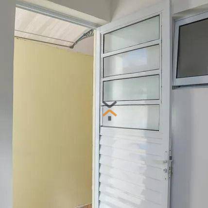 c5196c2a9662f762bff4bae09fce833b-1