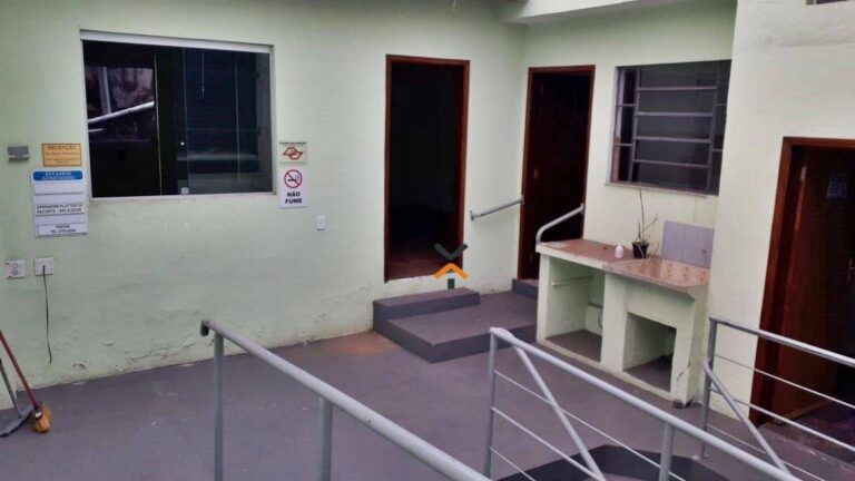 c5cdc7fe720256d9d7696ef77f8e0149-1