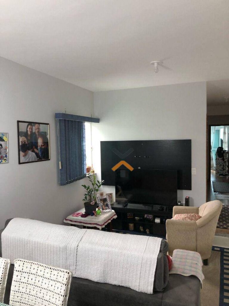 c6273d8cdfeaaba9a25f7130a58ea280-1