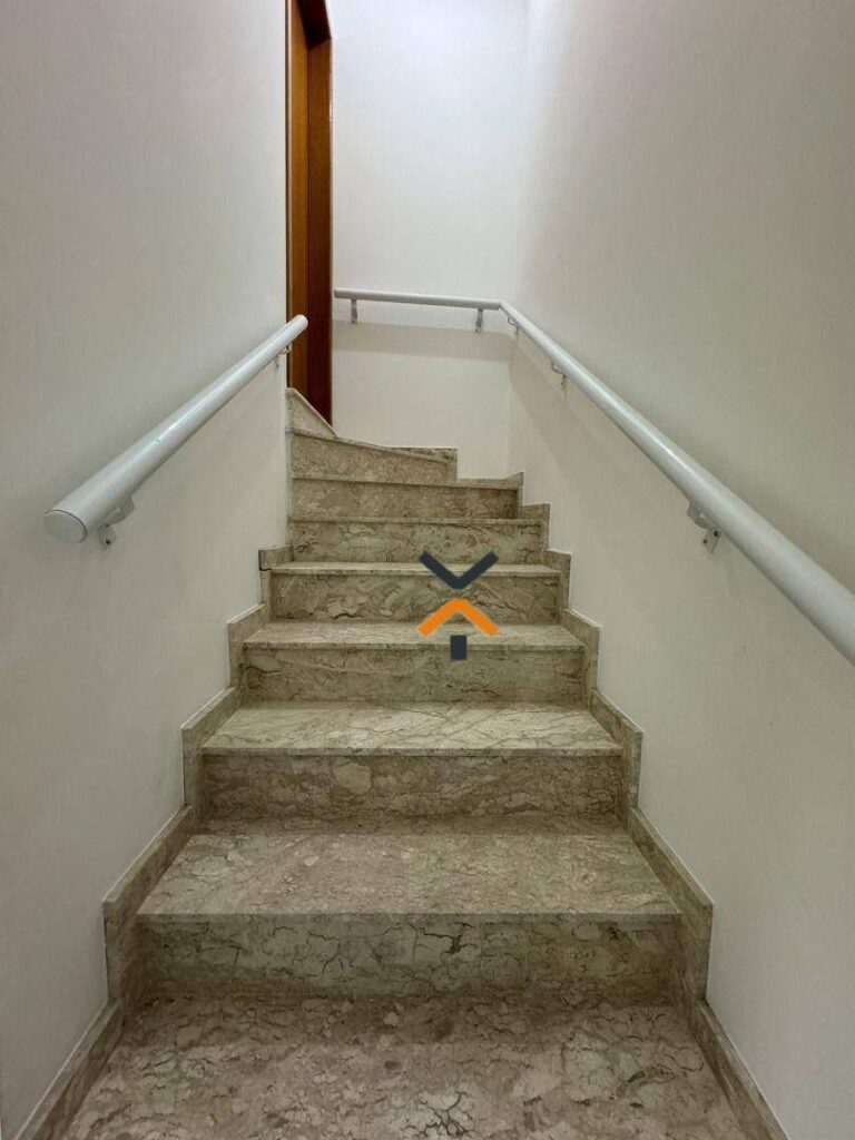 c7820f33f064c8293f2d42b80be75f0e-1