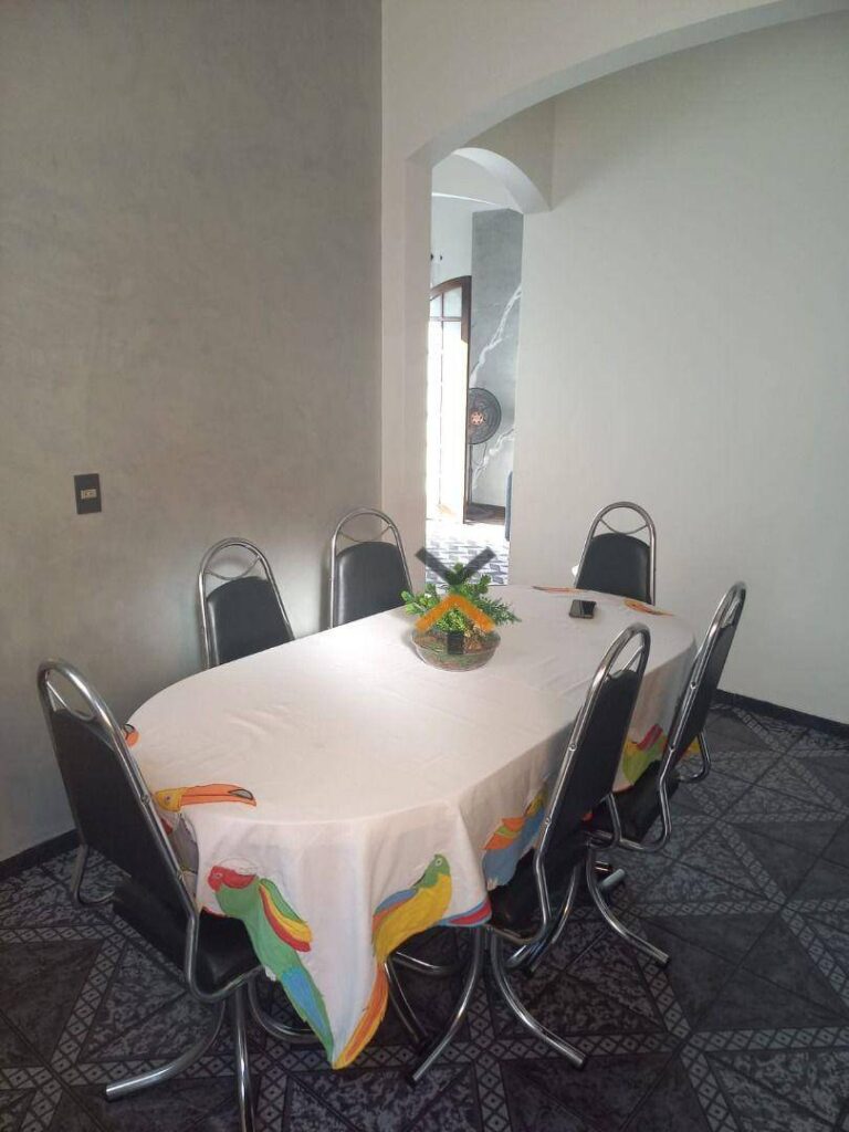 c92e16a48e9a6e7f6f5452506d67a554-1