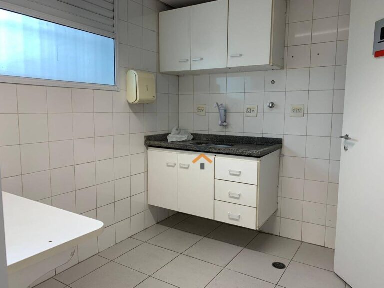 c980957cf3b3eb6acd49032875baf0db-1