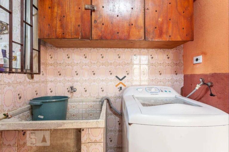 cbd8f147e24654d5ebd968498c2e157e-1