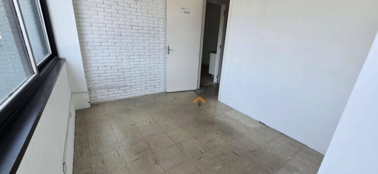 cda2b45d7951357a29d8891020aa2e37-2