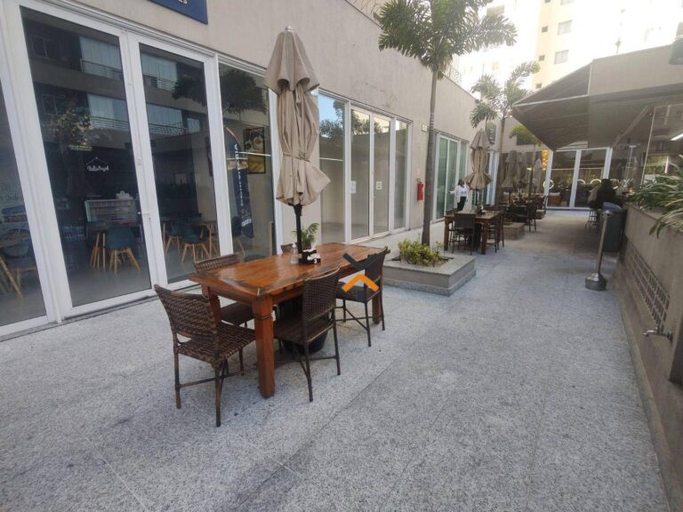 ce657c18a1969a7eeaadaad0b1a2b56e-1