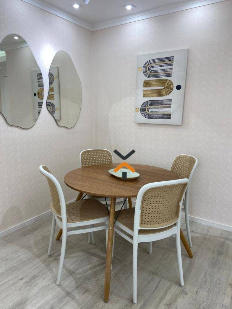 d20e3bab6514dfe41f5ec52ff9f6950b-1