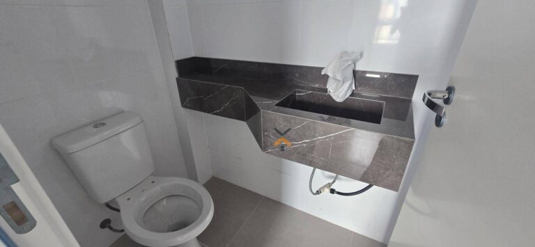 d65c4ebb46863c32b4165f63fcacbb64-1