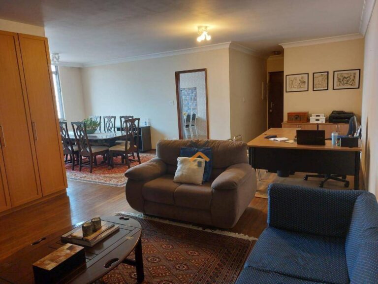 d834b661d38e4fd1afec1b02e95c01f9-2