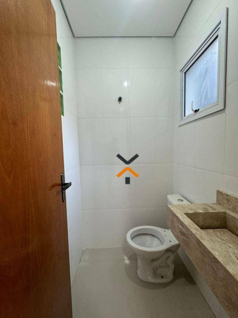 da7630c5795710be14cfb6c2c76a804b-1