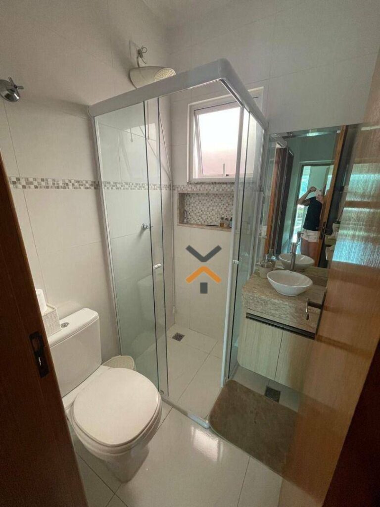 daa9156e9e344cc98c8cc47b81deeca3-1