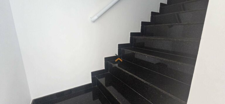 dadc149a6a4a3a6f8e8421e2062009f6-1