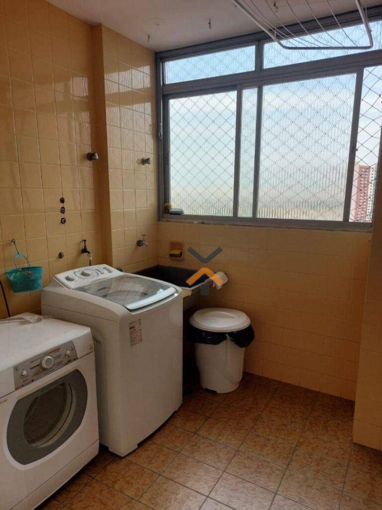 dc3a2291f67fb1d3026121266c100c24-1