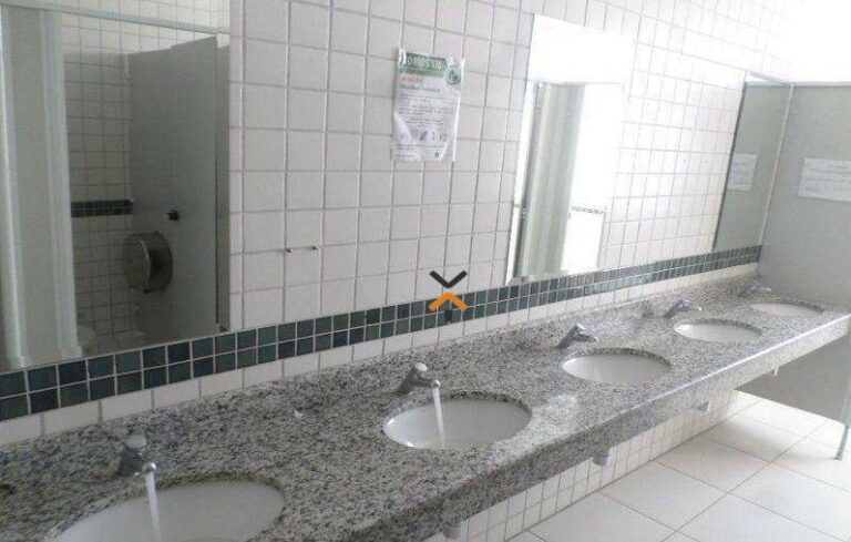 de66df14ecee6a3cd639f093e2caa30e