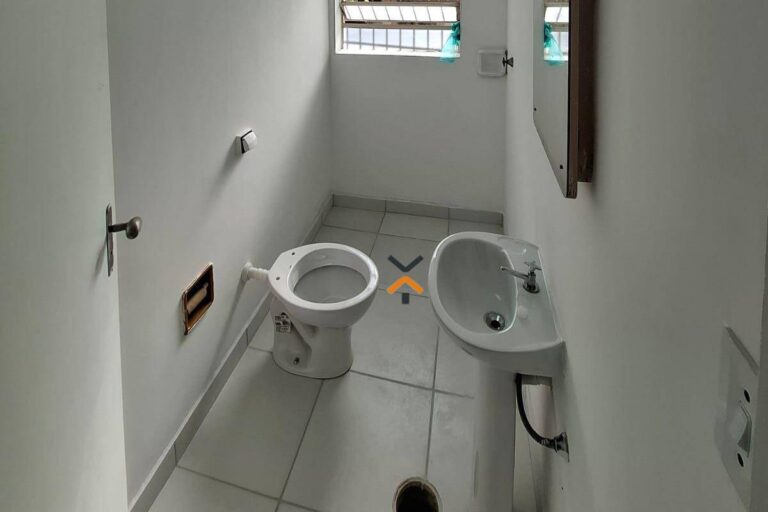 e2719e4289ce89171cfef70a994467cb-1