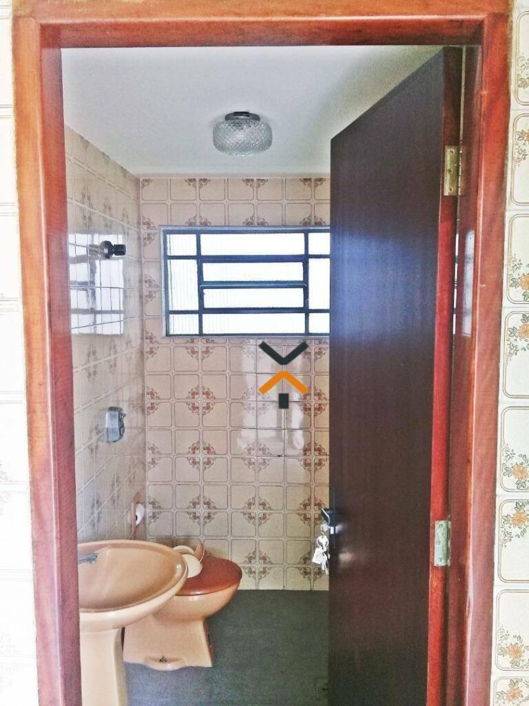 e44ca899fdf100a293aca0ef4bb47e6d-2