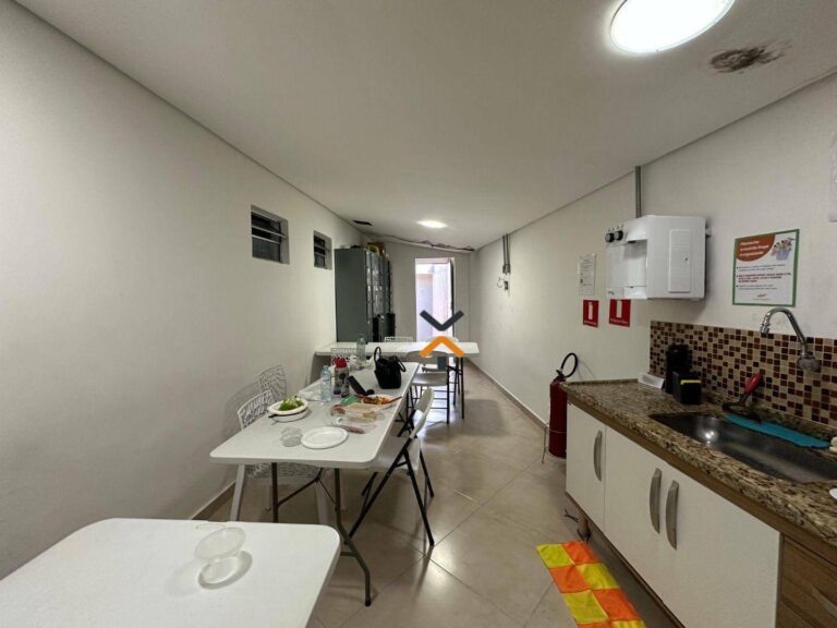 e7d9959168eae636da54e84086c96414-1