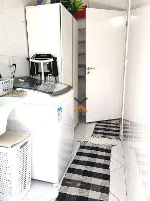 ed832329bd84c010e6a68129316fd6c1-1