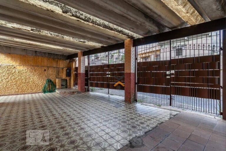 f4a1d1172bf409dc155ec88d9f806bb3-1