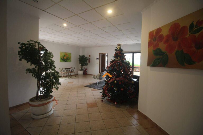 fadbb57d5b86dfd0abe337e0fe6f1eca-1