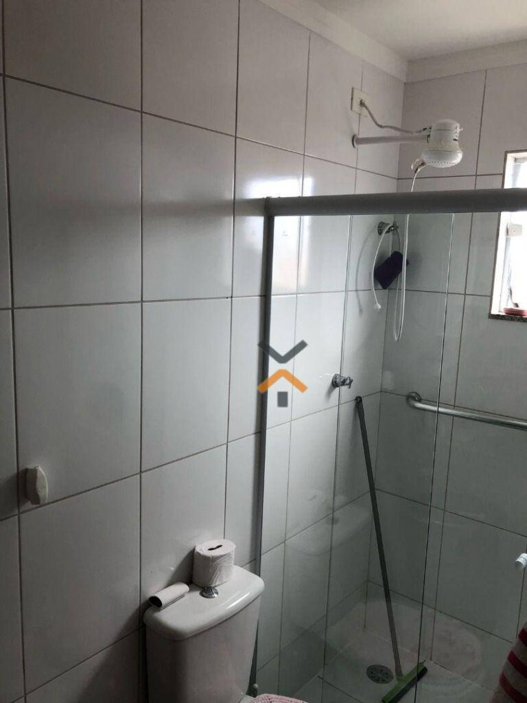 fb537e4dc18cfee9490cac7629b757af-1