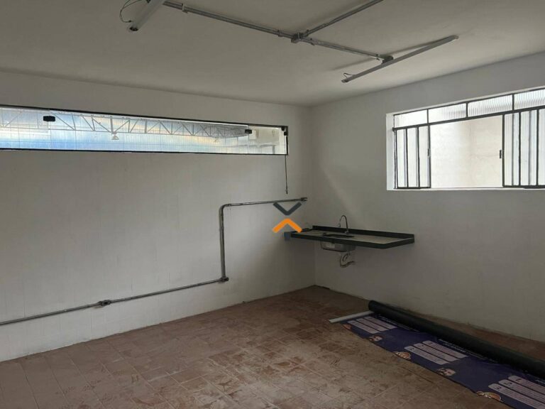 fb72042a8cc6f69b0e6fe9d1b057f3bb-1