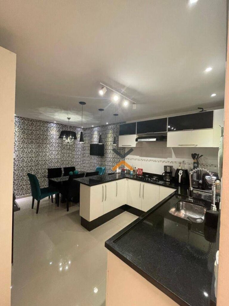 fc117da39c7ca5472079ab53fe625411-1